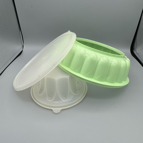 Vintage Tupperware 1202-5 Green Jel Ring Mold 3 Piece Set Clear Lid 1203-5 Jello - Picture 1 of 16